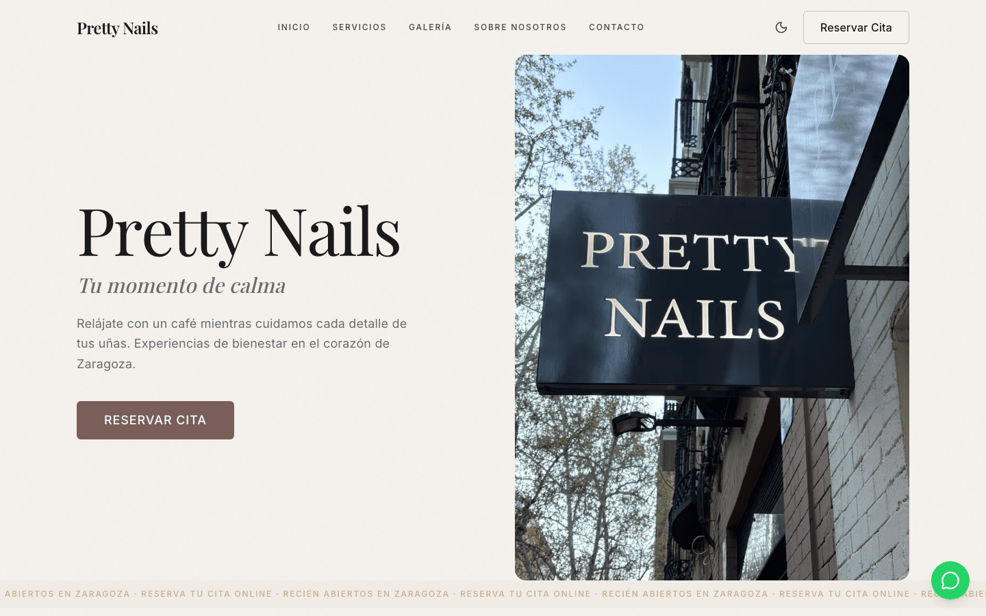 Pretty Nails Zaragoza homepage with salon branding and online booking